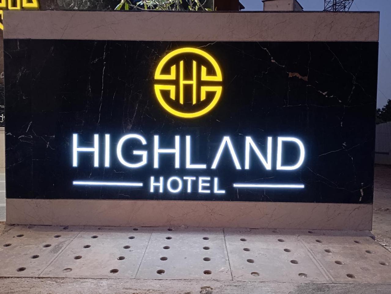 Highland Hotel 벵갈루루 외부 사진