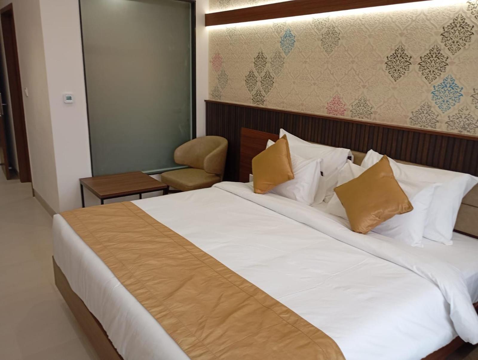 Highland Hotel 벵갈루루 외부 사진